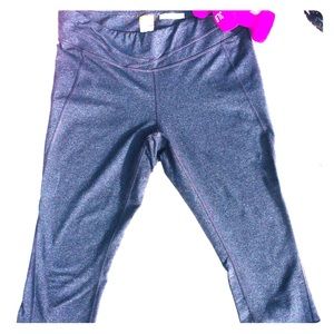 Lucy Capri Yoga Pants